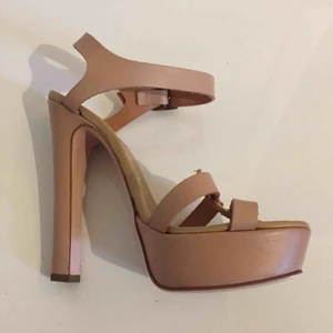  - RedV. Fint skick, använda 1 gång. Skinn. 