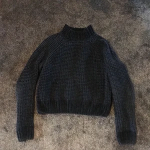 H&m - Väldigt fint skick. Skönt och mjukt material, frakt tillkommer:)