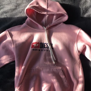 Diesel hoodie  - Inte mycket använd. Bra skick! Nu pris 489kr! Mitt pris 100kr eller bud. 