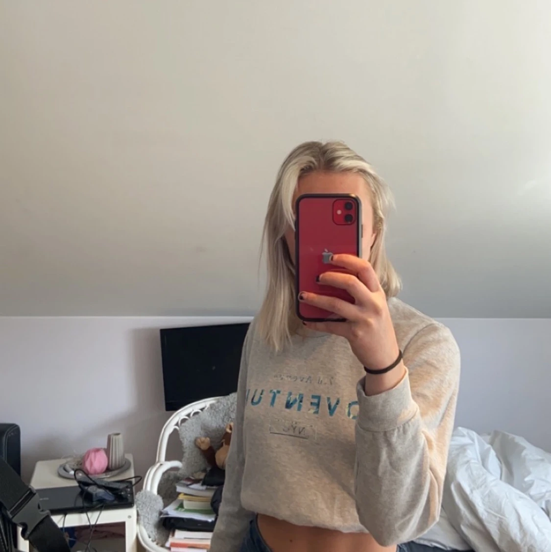 Grå sweatshirt