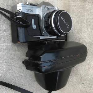 Min Canon FX söker nytt hem! För exempelbilder sök: Canon FX lomography. BUDA PÅ!
