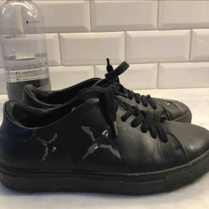  - HELT nya arigato skor!!  I storlek 38, jätte fina till sommaren 💕💕