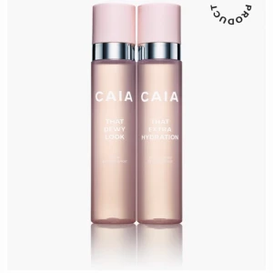 That dewy hydration duo - CAIA - Säljer ”That dewy hydration duo” från CAIA då jag råkade beställa två. De är slutsålda på hemsidan och säljer för samma pris, 395kr! Frakten står ni för själva eller gratis om vi möts upp i Örebro!🌸 Paketet är oöppnat💕