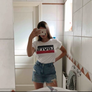  - Shorts från hollister