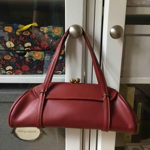  - Ascool typ 90-tals väska köpt på second hand! 200kr exklusive frakt.😝