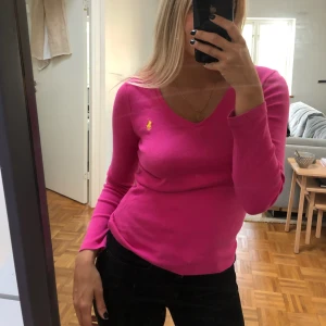  - Ralph Lauren tröja i fint skick. Frakt tillkommer 💘