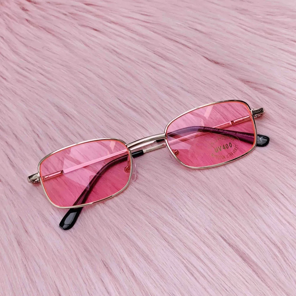 Sjukt snygga rosa solglasögon, helt nya💓 frakt ingår i priset✨. Accessoarer.