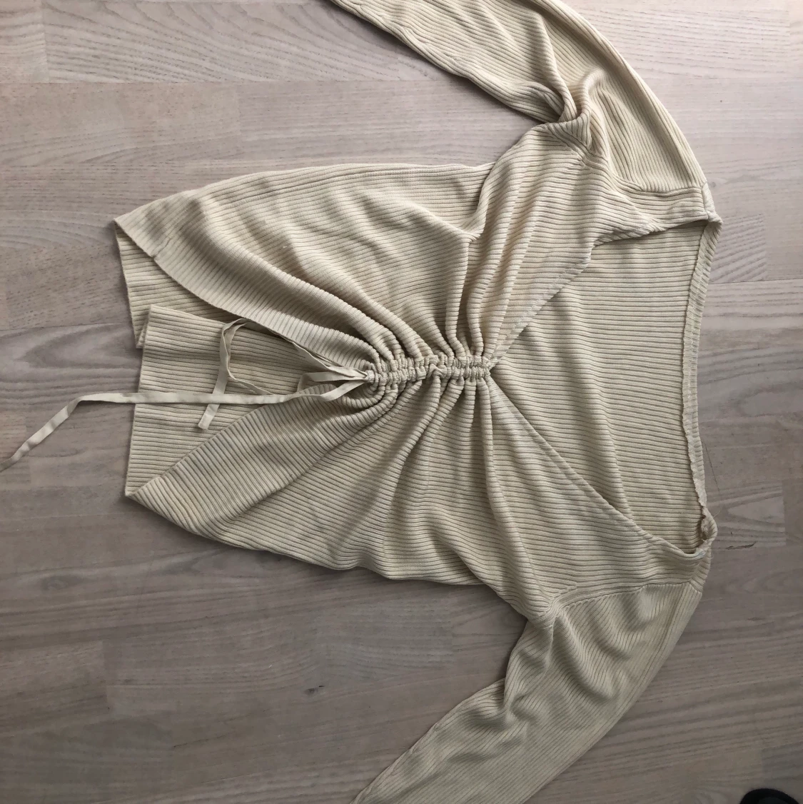 Beige ribbad tröja - 90