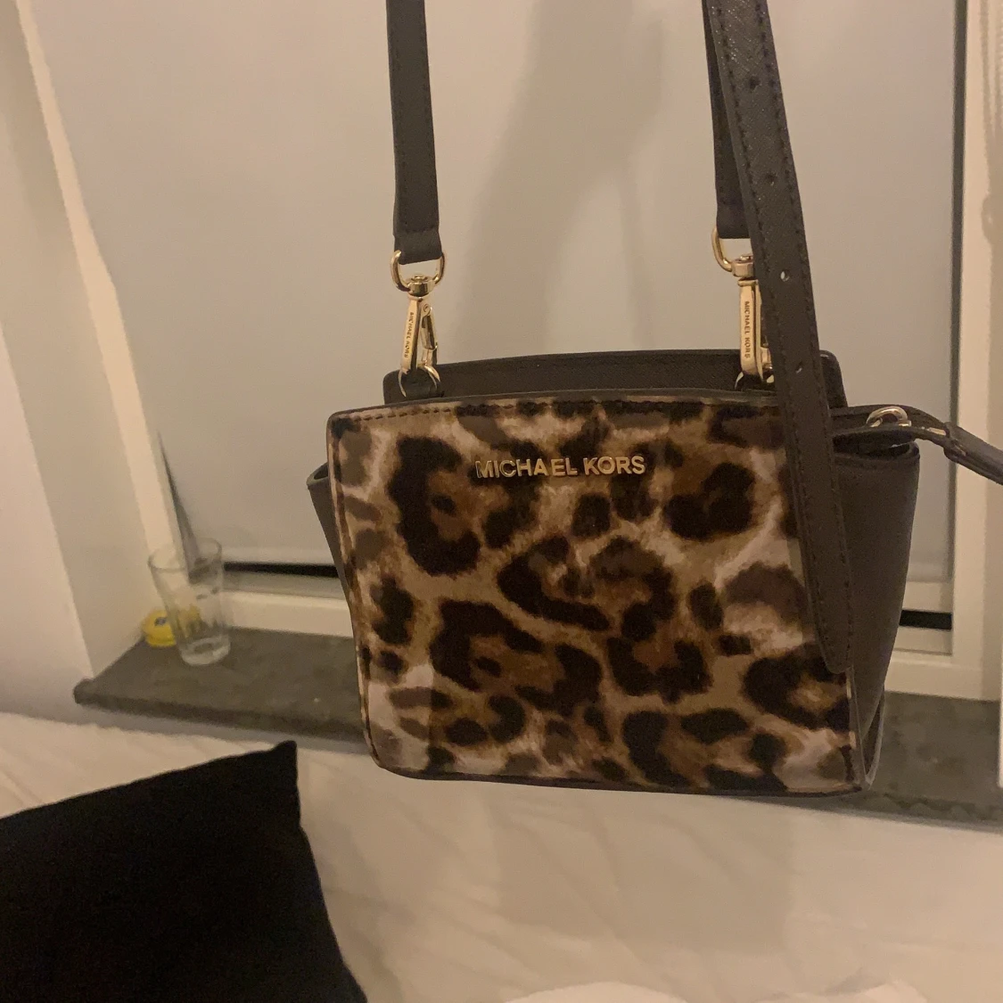 ÄKTA Michael kors väska
