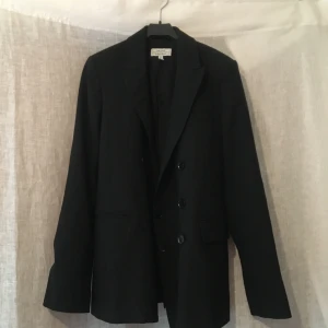 Kavaj & Other Stories - Sparsamt använd kavaj! :-) 🥳⭐️