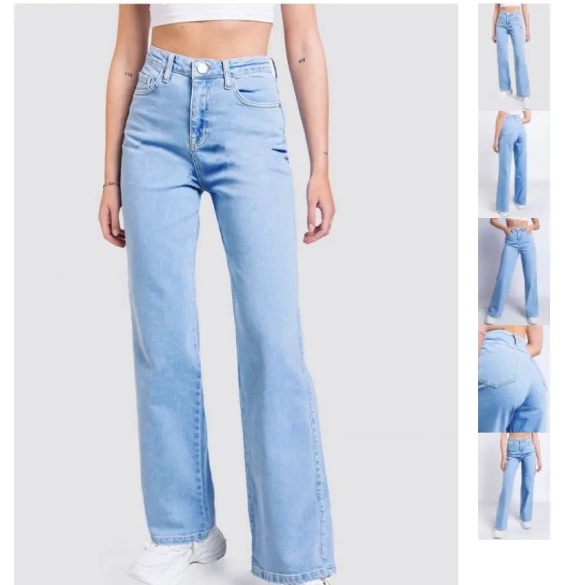 Ett par snygga Raka Jeans ifrån madlady, säljer pga det är förstora!. Jeans & Byxor.