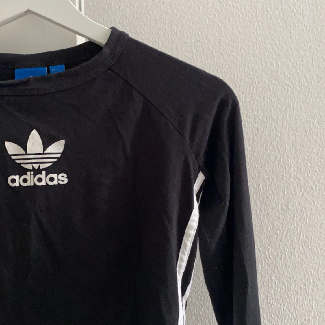 Adidas Crop Top - 90