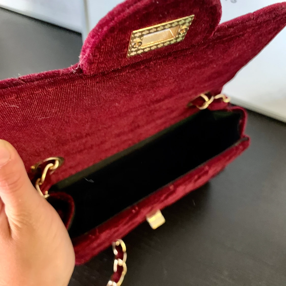 Röd söt handväska  - 91