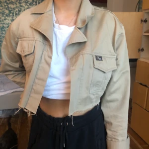 Cool croppad jacka  - Croppad jacka x-small