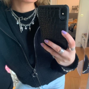 Zara kofta - Slutsåld svart kofta från zara med dragkedja. 