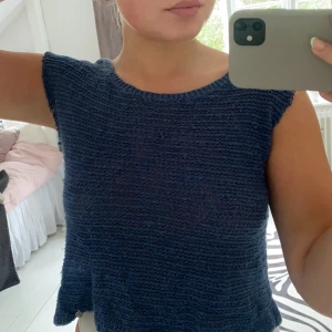 Abercrombie & fitch topp - Stickad blå tröja från abercrombie & fitch. Köpt i Usa för ett tag sen. Storlek S 