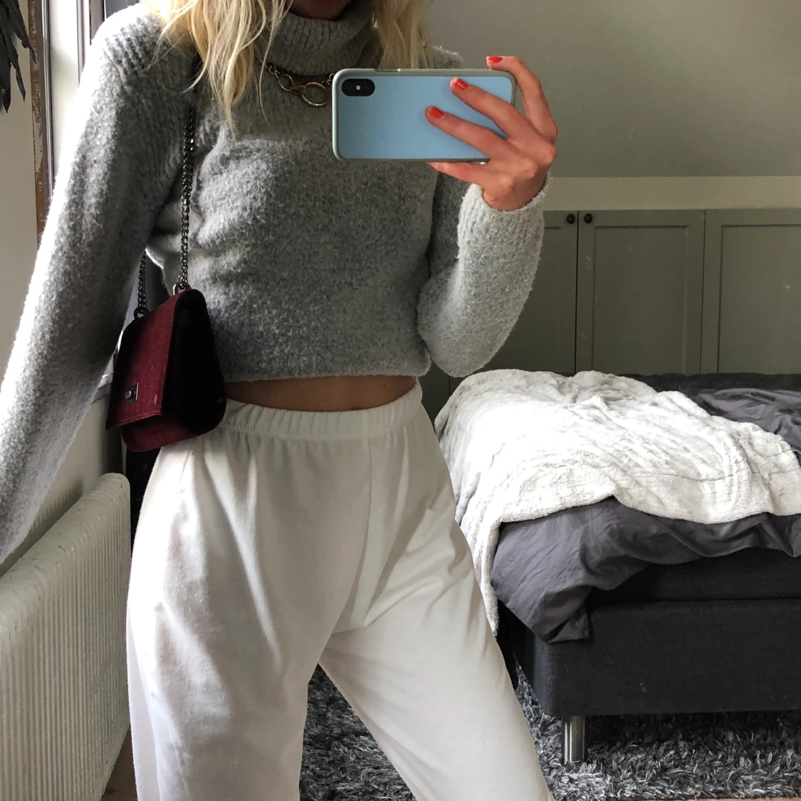 Röd sametsväska - 90