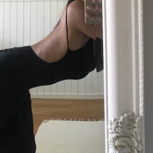 Rebecca Stella klänning - Brazillian och backless / öppen rygg