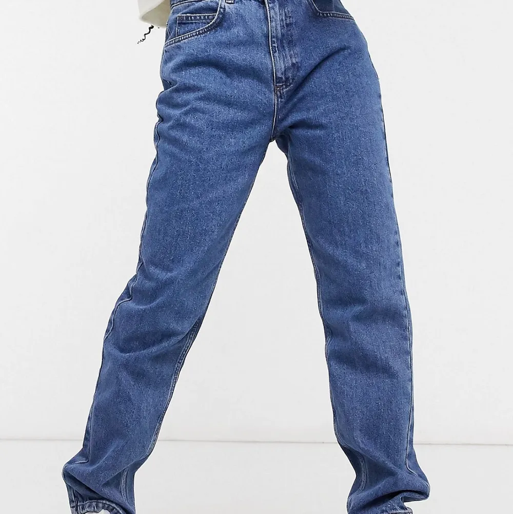 Jeans i W30, säljes pga att de inte passar mig. Jeans & Byxor.