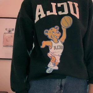 Ucla tröja - As bra skick! Väldigt populär och efterfrågad tröja💕💕 