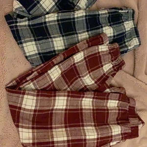 Rutiga pyjamasbyxor 💕 - Jag säljer mina rutiga pjamasbyxor då dom inte passade mig.80kr + frakt för ett par och 100 kr +frakt för båda!💕