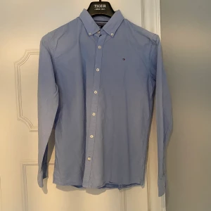 Tommy Hilfinger Skjorta   - Tommy Hilfinger Skjorta, XS, 8/10 