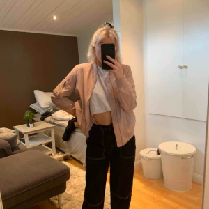  - En fin oanvänd vårjacka från Zara!