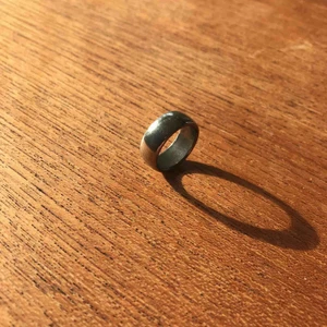 Stainless Steel Ring - Stainless Steel Ring! Använd och har lite små ”fläckar” inne i ringen, men inget tydligt på utsidan.