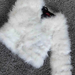  - Jättefin vit fluff jacka, passar XS/S  