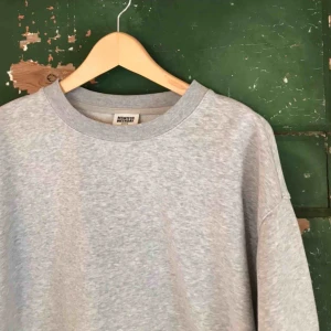  - Superfin oversized sweatshirt från weekday