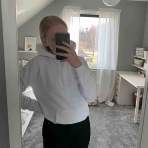 Vit hoodie - Snygg vit hoodie från Cubus, super bra skick!
