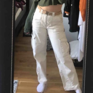  - Byxor från Urban Outfitters. Superfina 