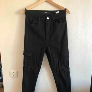  - Cargopants. Använda en gång. Som nya. 