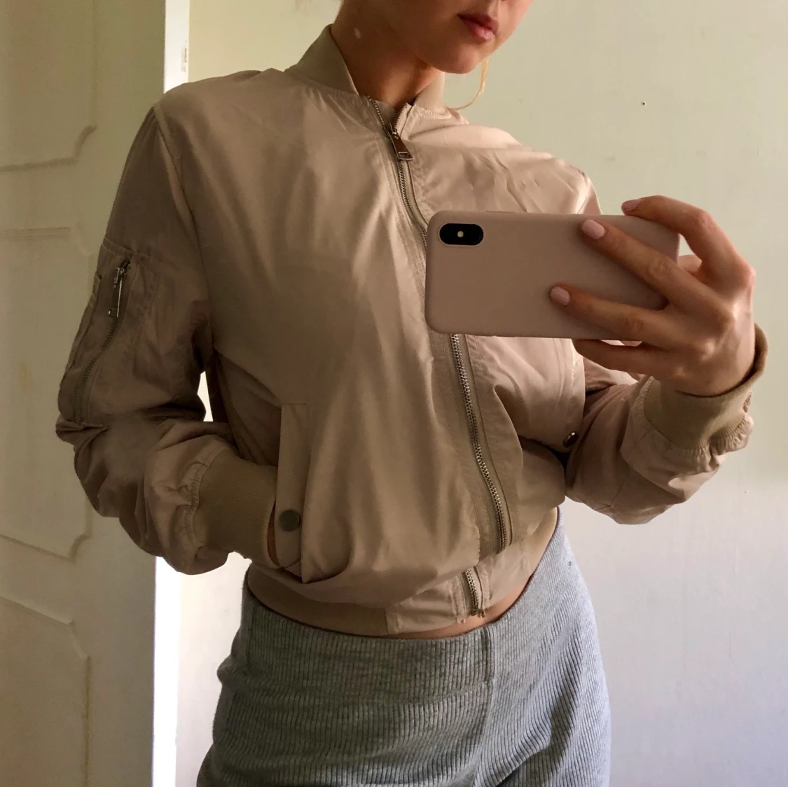 OANVÄND bomberjack i ljus beige  - 90