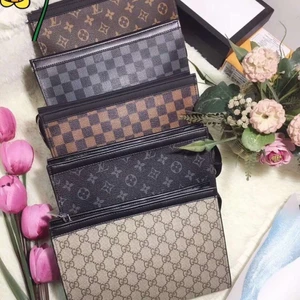 Handväska - Finns dessa snygga handväskor för endast 400kr😍❤️