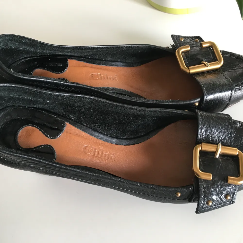 CHLOE’ lyx skor made in Italy i stl 39. Klack mått är 8cm. Sparsamt använd. . Skor.