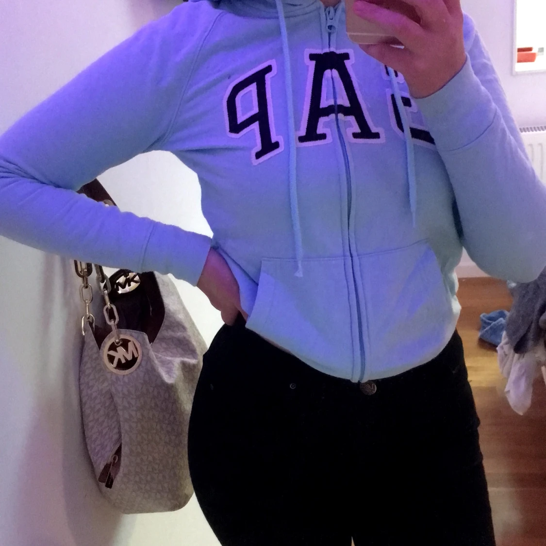 Ljusblå GAP hoddie 💙💘 - 91