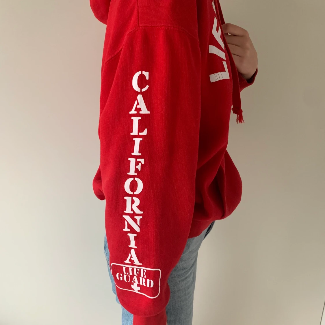 Röd LIFEGUARD hoodie  - 90