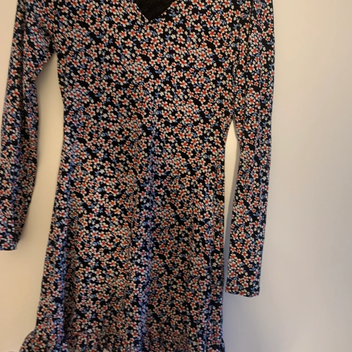 Blommig klänning strl S - 91