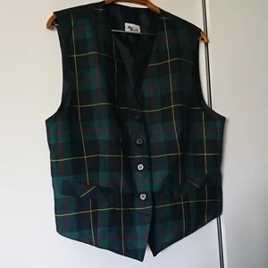 Vintageväst - Cool vintageväst. Passar de flesta i storlek, S-L. Fint skick! 