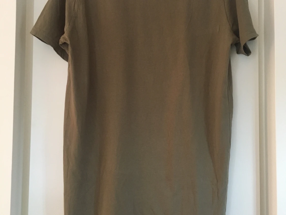 Klänning/ Longline T-Shirt från Weekday - 91