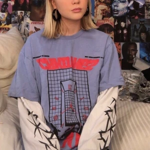 Snygg T-shirt+långärmad  - Köp köp köp😘