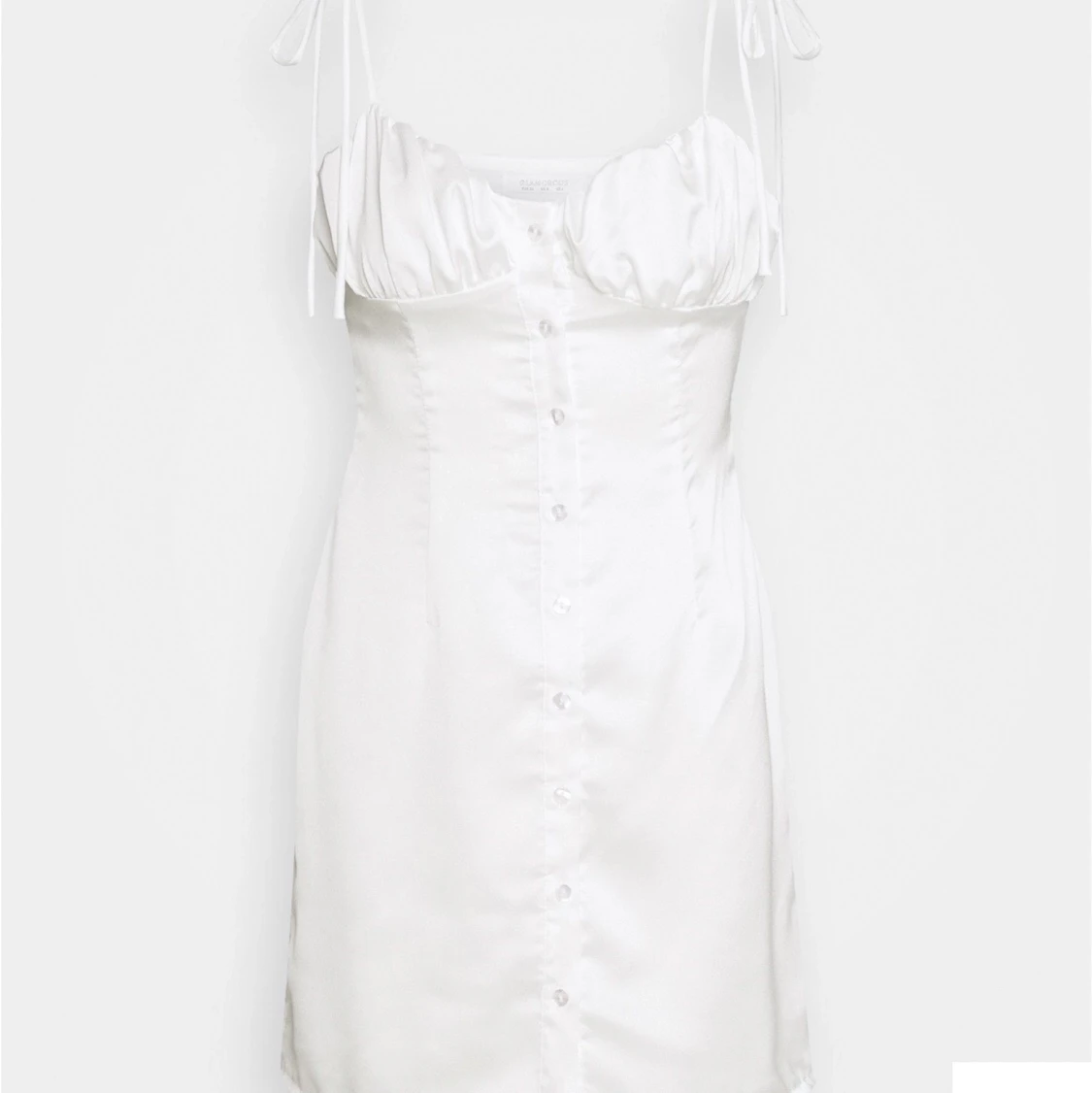 Slutsåld klänning från glamours - 90