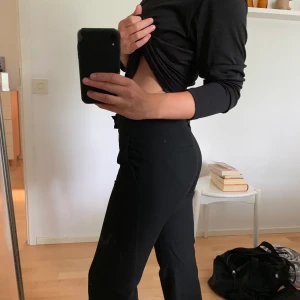 Svarta kostymbyxor - Svarta kostymbyxor 