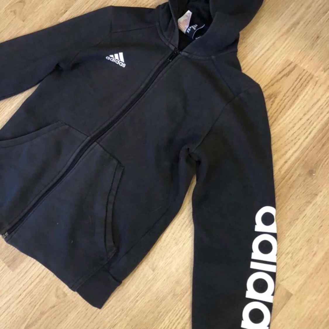 Adidas tröja