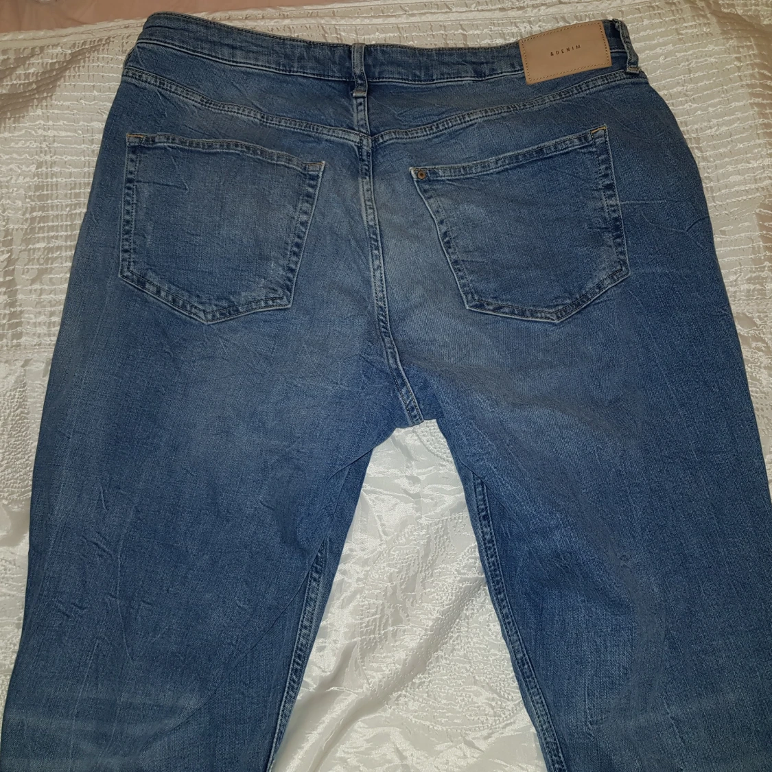 Jeans i nyskick - 90