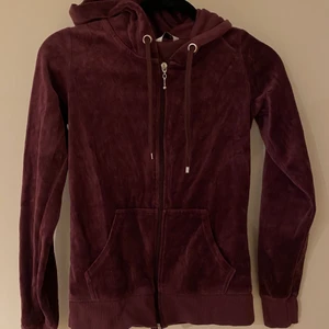 Velour kofta - Kofta i velour storlek XS.