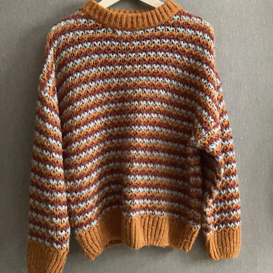 Stickad tröja