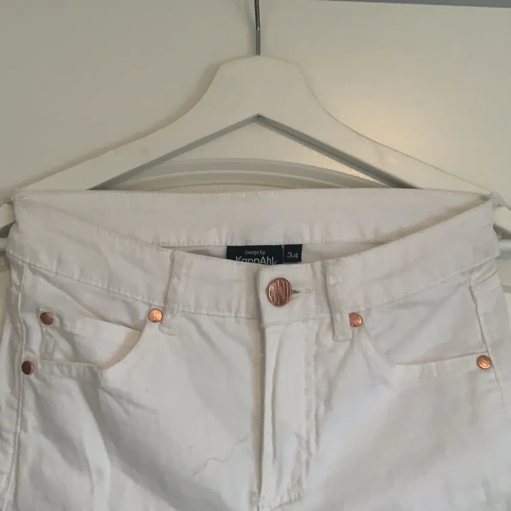 Vita jeans från kappahl storlek 34/xs . Jeans & Byxor.