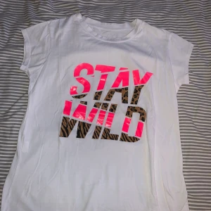 Tröja strl S - Tröja i strl S från Madlady. Aldrig använd.